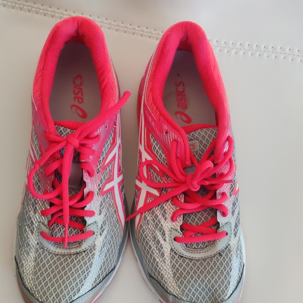 Asics Pink and Gray Athletic Shoes with Breathable Mesh GelFlux 9us